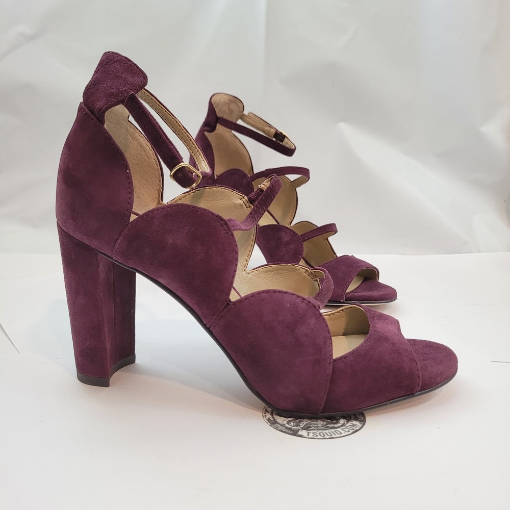 Ann Taylor Block Heel Sandals Womens 5.5M Purple Suede Strappy Scalloped Heels